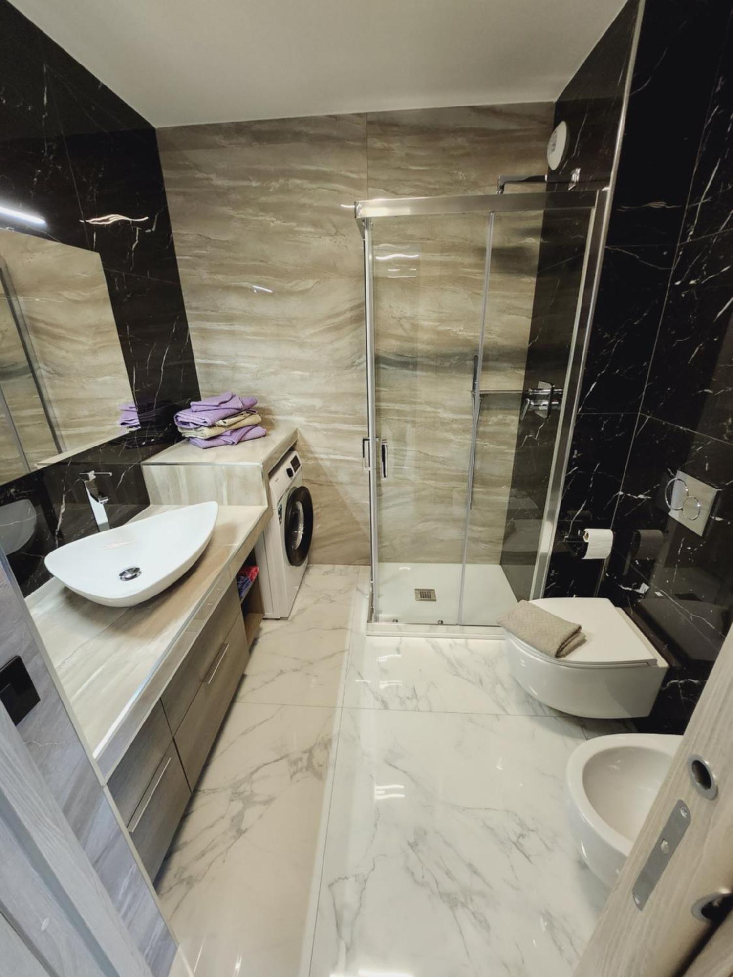 Apartment Exclusive Panoramic Sea View In Victoria *